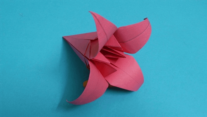 فیلم آموزشی ساخت اوریگامی گل کاغذی - Origami Flower